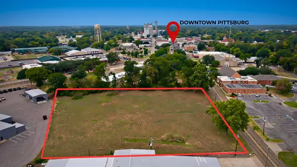325 Jefferson Street, Pittsburg, TX 75686