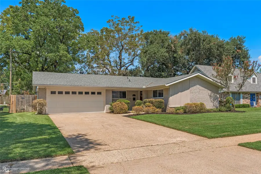 6114 Burgundy Drive, Shreveport, LA 71105 - #3