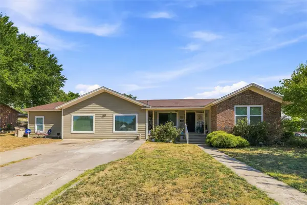 901 W Wrights Avenue, Comanche, TX 76442