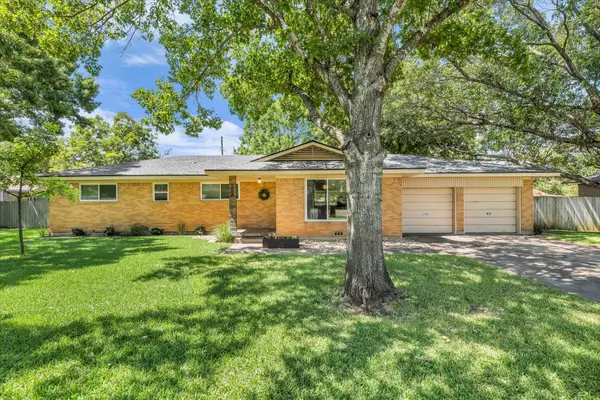 508 Bellaire Drive, Woodway, TX 76712