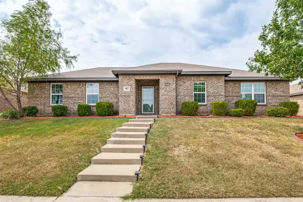 4022 Meadow Canyon Drive, Lancaster, TX 75146