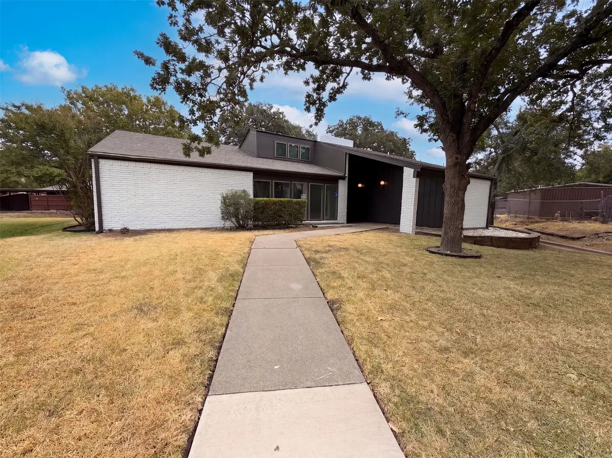 742 Hummingbird Circle, Lewisville, TX 75067 - #1