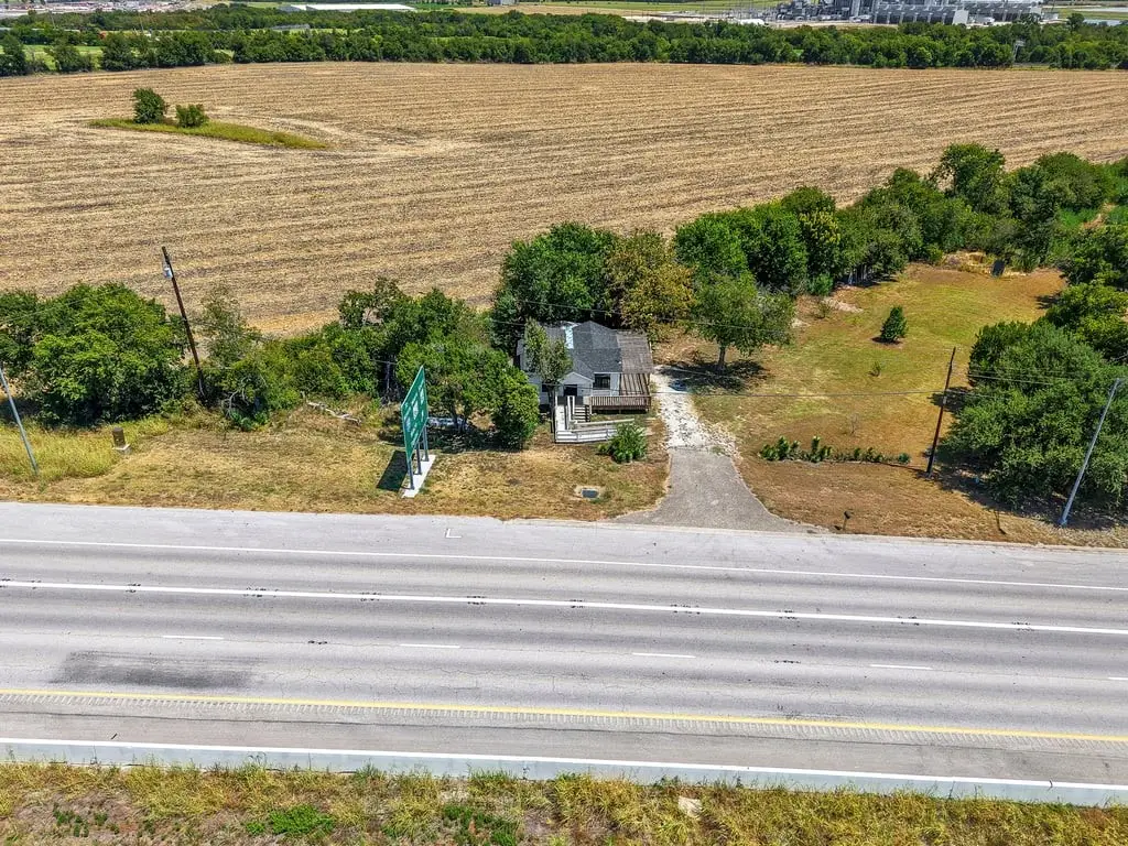 2500 E Highway 36, Temple, TX 76501 - #1