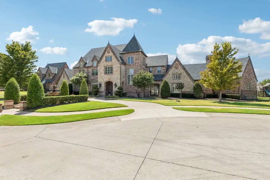 6900 Rockingham Court, Colleyville, TX 76034 - #2