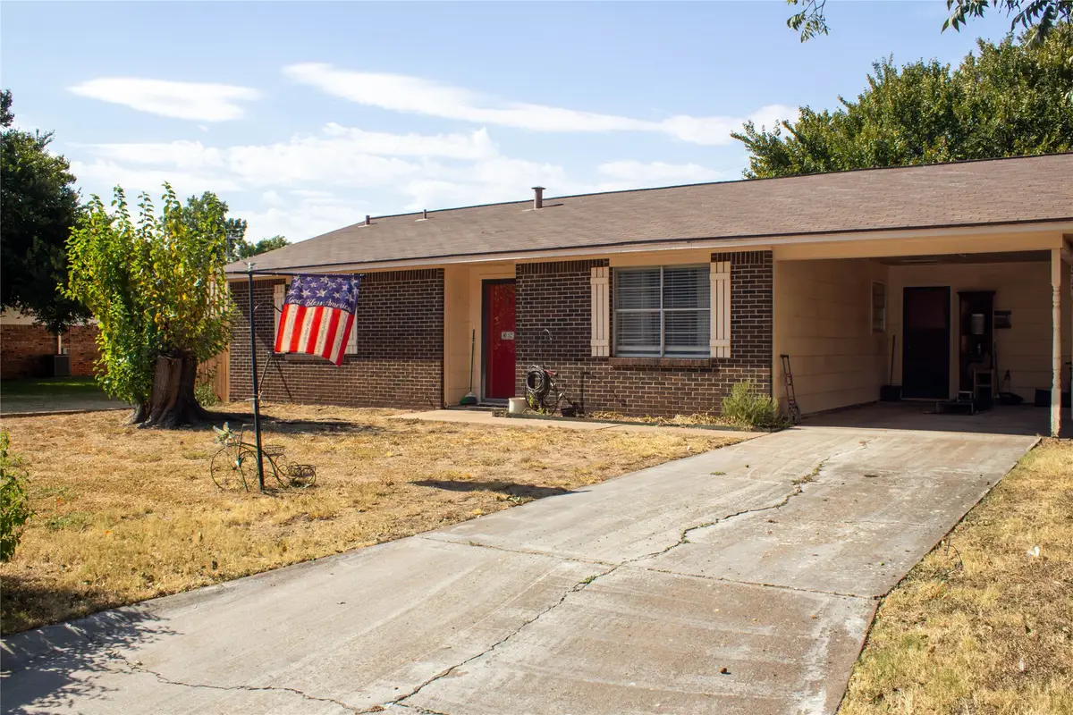 1409 Avenue D, Graham, TX 76450 - #1
