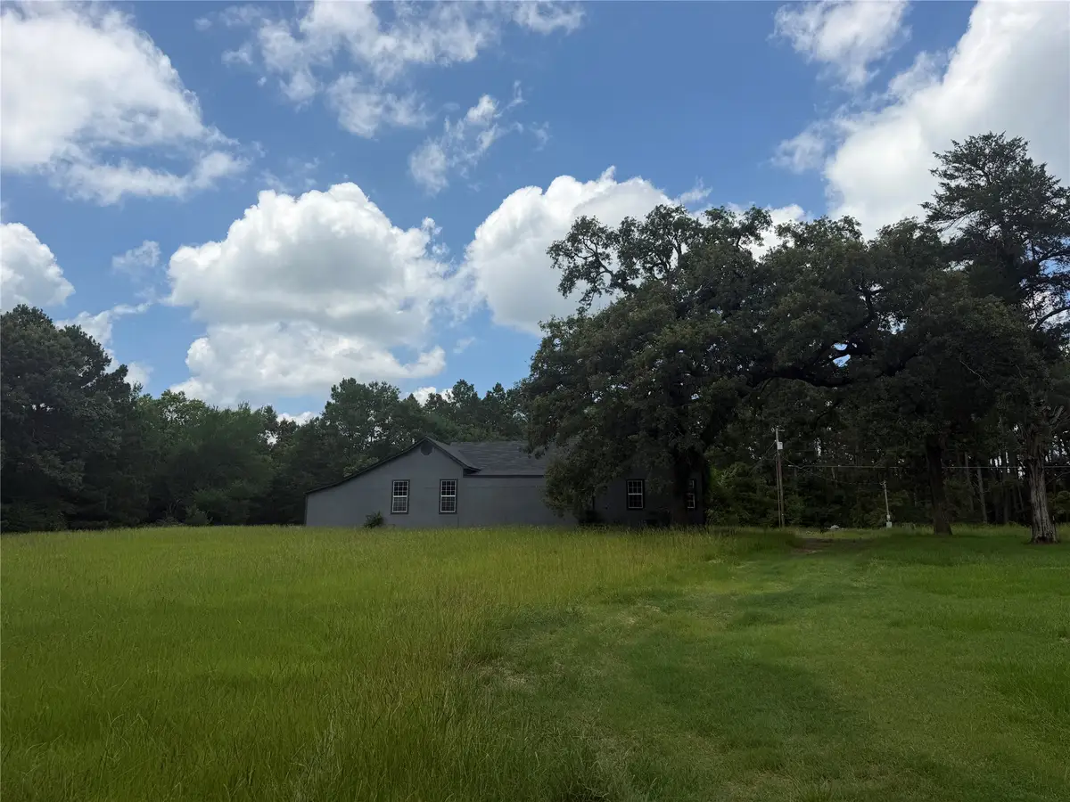 2071 W Point Tap Road, Palestine, TX 75803 - #1