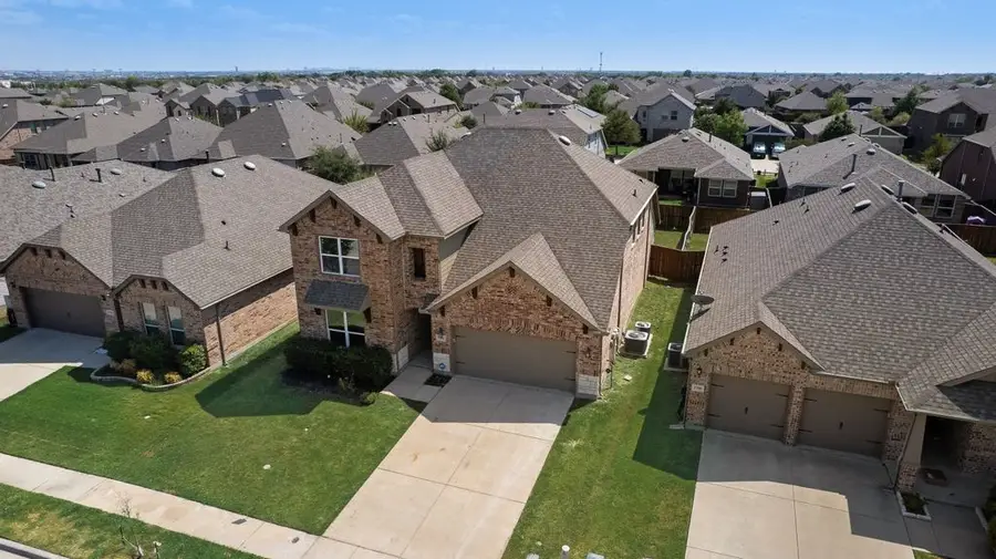 1704 Alton Way, Aubrey, TX 76227 - #2