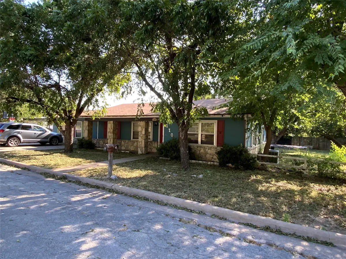 110 N Ervin Street, Comanche, TX 76442 - #1