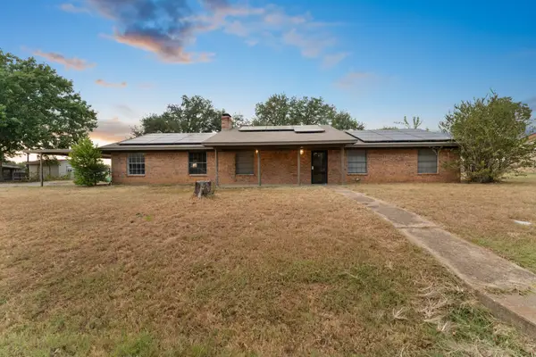 623 E Kempner Street, Mabank, TX 75147