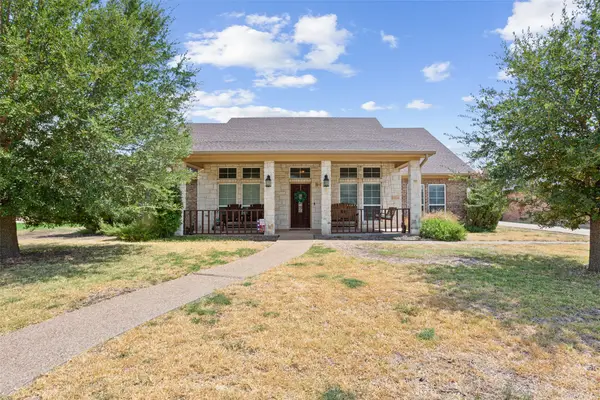 104 Claudette, Hewitt, TX 76643