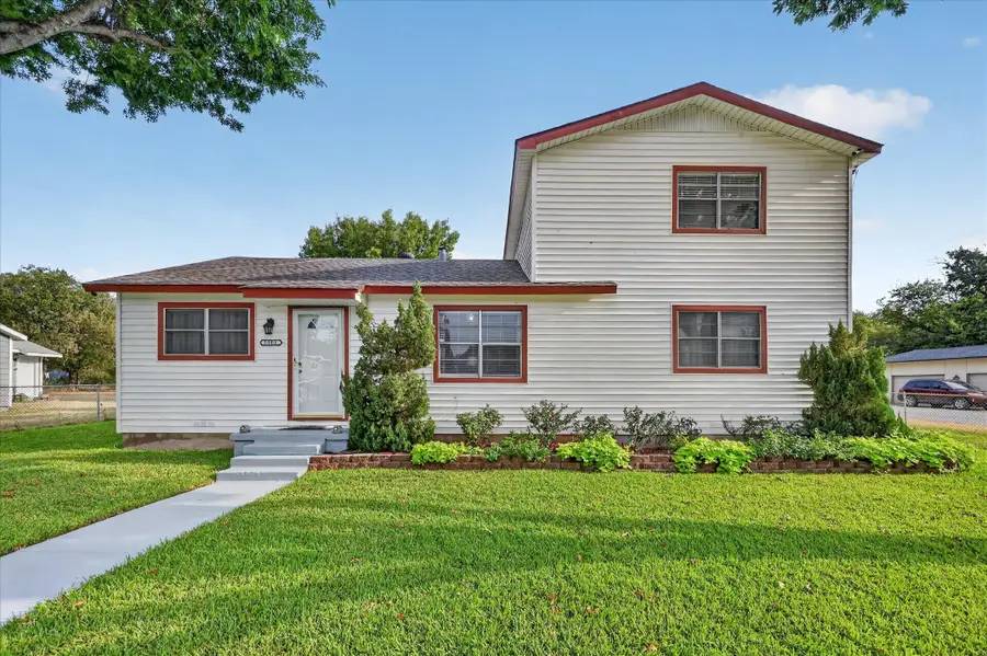 5800 Isbell Street, Sansom Park, TX 76114 - #2