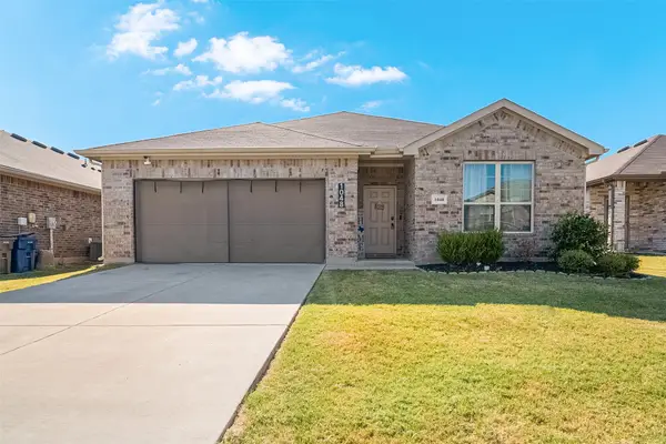 1048 Waverly Drive, Van Alstyne, TX 75495
