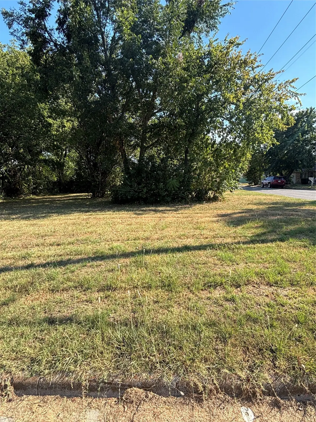 720 Mill Street, Gainesville, TX 76240 - #1