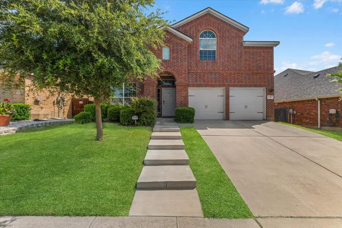 2909 Merry View Lane, Fort Worth, TX 76120 - #1