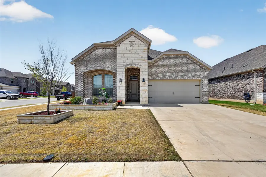 3703 High Country Road, Aubrey, TX 76227 - #2