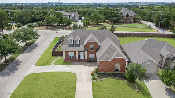 2622 Westwind Drive, Corinth, TX 76210