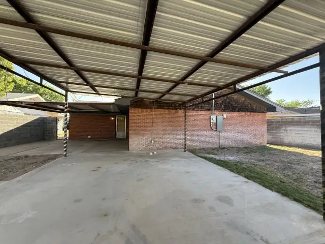 1505 S Ike Avenue, Monahans, TX 79756 - #2