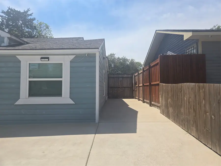 3211 Ramsey Avenue, Dallas, TX 75216 - #2