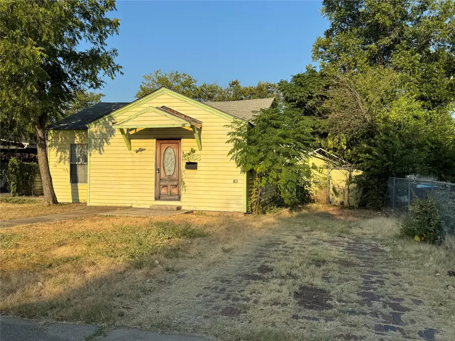 3203 Runnels Street, Fort Worth, TX 76106 - #2