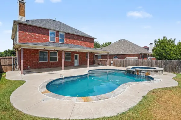 5400 Sonoma Drive, Fort Worth, TX 76244