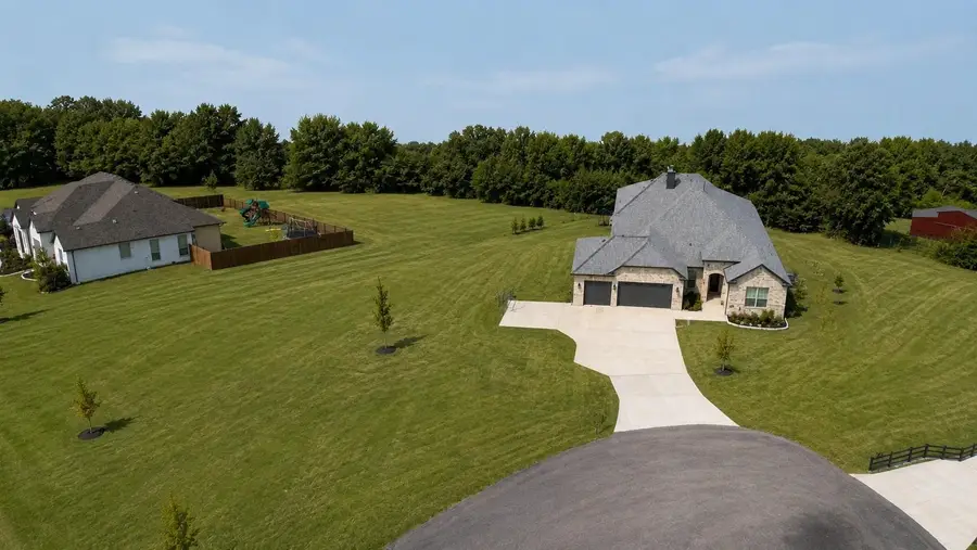 1701 Flint Circle Circle, Van Alstyne, TX 75495 - #2