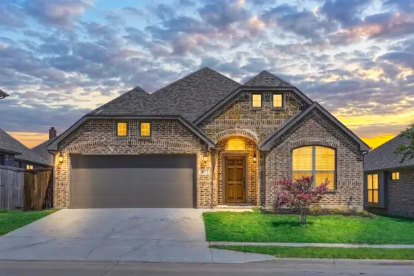 11812 Wax Myrtle Trail, Fort Worth, TX 76108