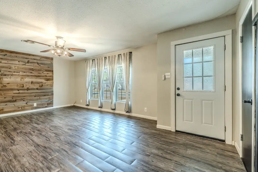 6716 John Drive, Richland Hills, TX 76118 - #2