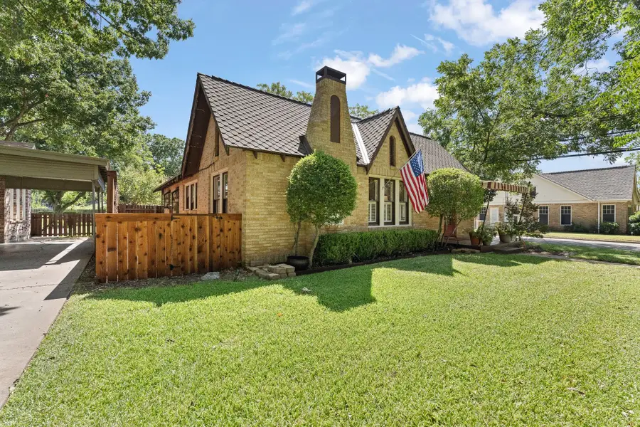 115 Bellevue Drive, Cleburne, TX 76033 - #2