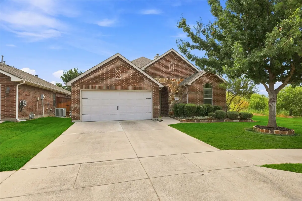 9200 Comanche Ridge Drive, Fort Worth, TX 76131 - #1