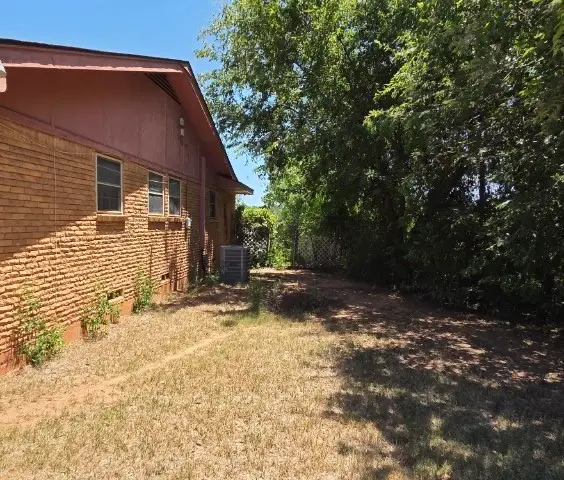 1624 Andrews Drive, Wichita Falls, TX 76301 - #2