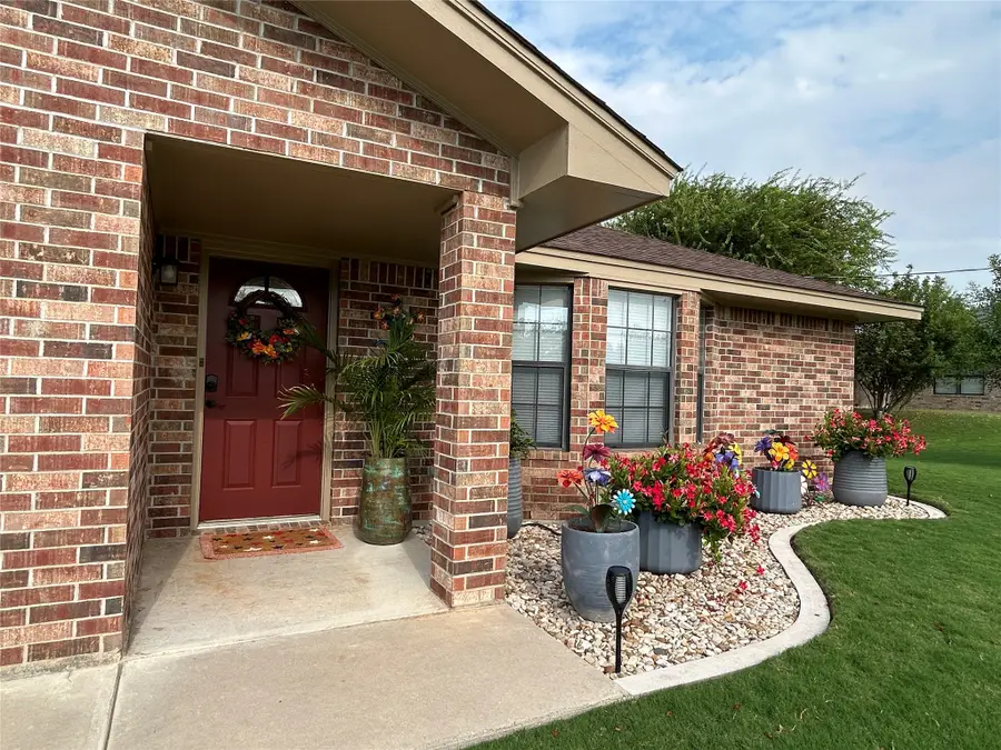 1509 Freedom Street, Goldthwaite, TX 76844 - #2