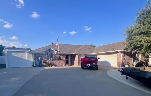 105 Topaz Circle, Hewitt, TX 76643