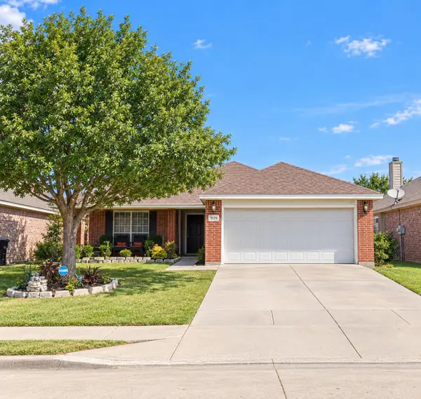 3129 Evangeline Road, Fort Worth, TX 76140