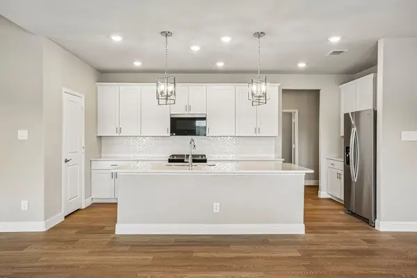 3252 Mint Springs Street, Fort Worth, TX 76179