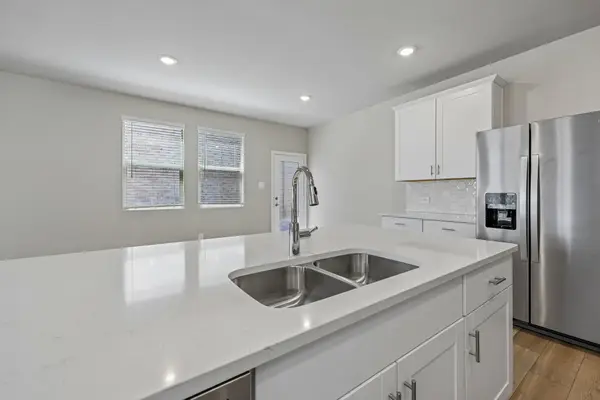 2713 Kobuk Drive, Corinth, TX 76210