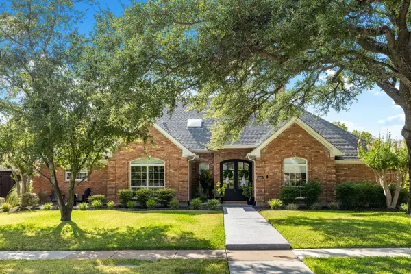 1801 Triple Crown Lane, Plano, TX 75093