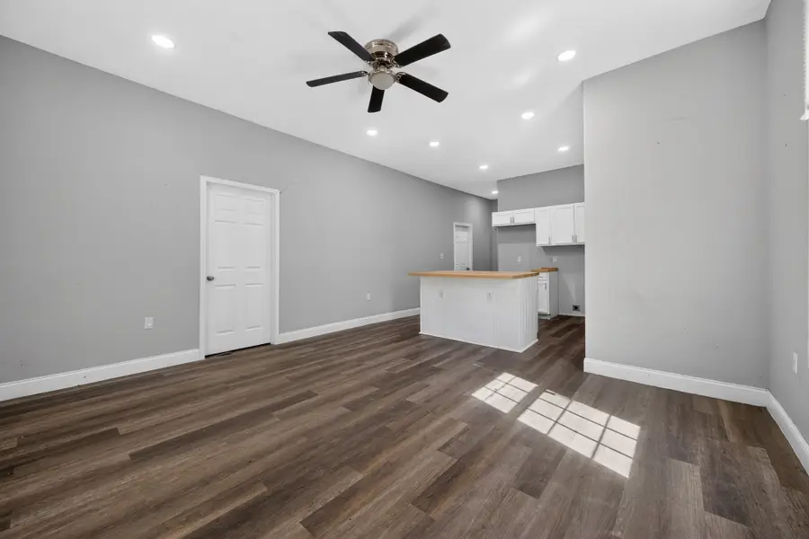 514 W 6th Street, Bonham, TX 75418 - #2