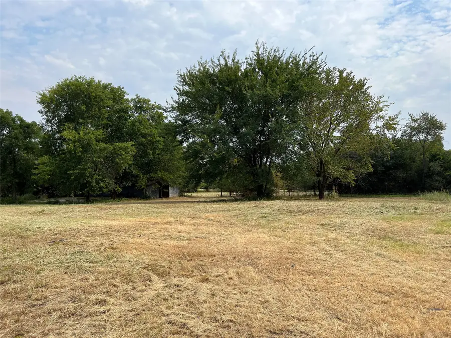 404 E Maple Street, Ravenna, TX 75476 - #2