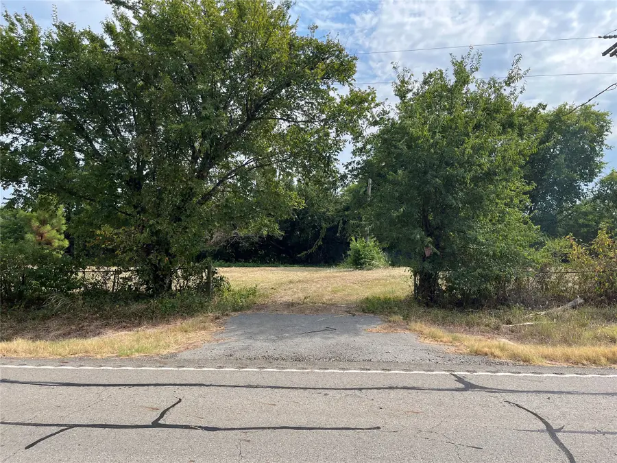 404 E Maple Street, Ravenna, TX 75476 - #3