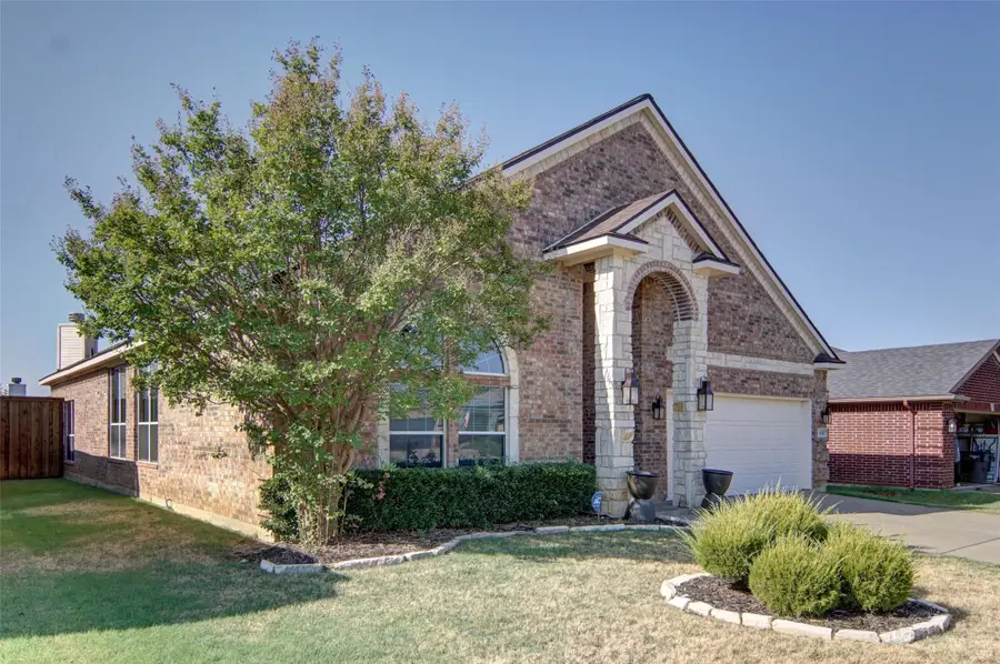 8308 Fall Crest Drive, Fort Worth, TX 76053 - #2