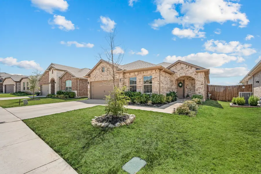 160 Tanager Drive, Rhome, TX 76078 - #2
