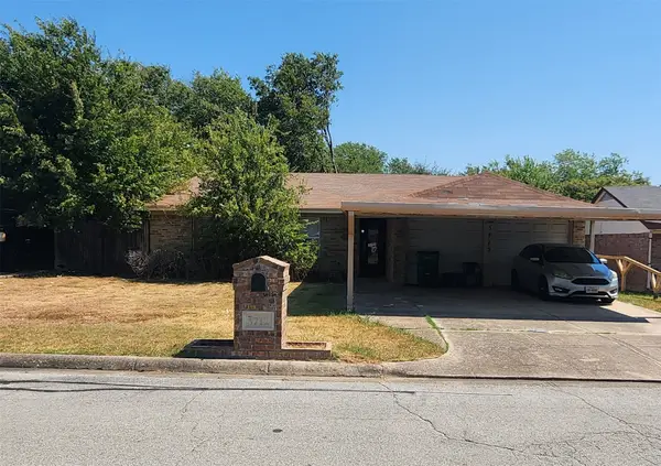 5712 Dunson Drive, Haltom City, TX 76148