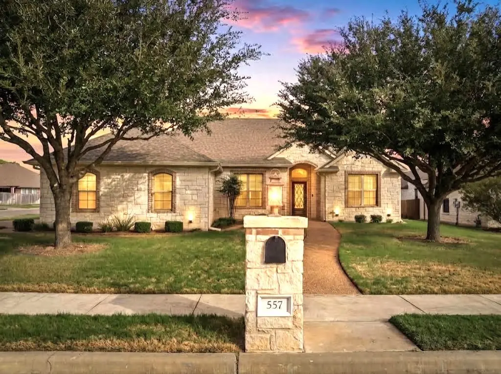 557 Perry Lane, Robinson, TX 76706 - #1