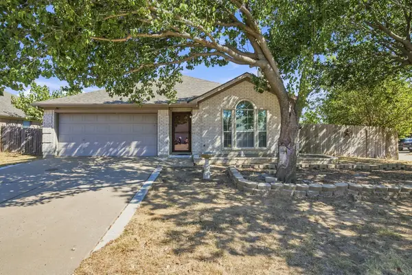 1300 Meadowbrook Lane, Crowley, TX 76036
