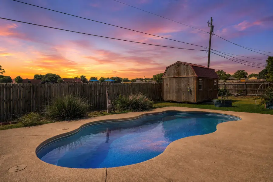 605 Angel Fire Drive, Hewitt, TX 76643 - #3