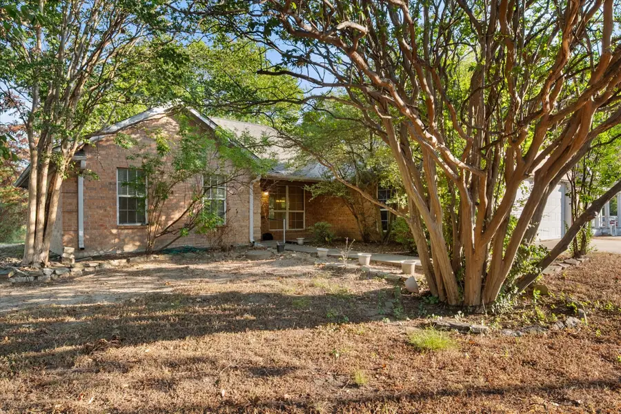 3002 W 4th Avenue, Corsicana, TX 75110 - #2