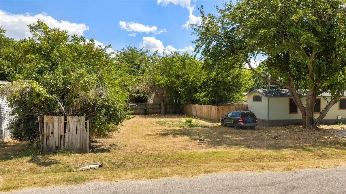 817 Flamingo Road, Granbury, TX 76049 - #1