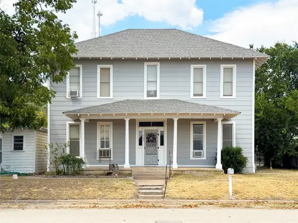 702 Avenue B, Santa Anna, TX 76878