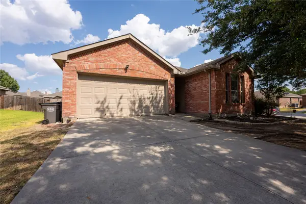 482 Hunters Ridge Drive, Melissa, TX 75454
