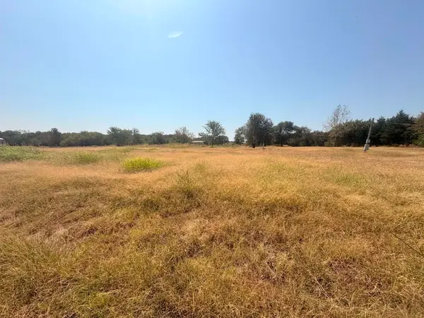 706 County Road 2505, Bonham, TX 75418